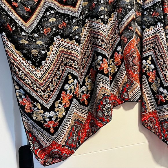 Suzy Shier | Open Front Kimono-Style Cover Up - Picture 4 of 13